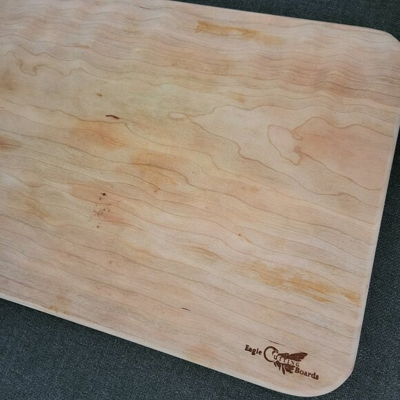 Non-Toxic Cutting Board Serving board in Cherry Wood Chemical free LIGHTLY USED - Picture 3 of 6